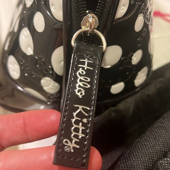 New never used Hello Kitty tote with polka dots - Picture 8 of 9